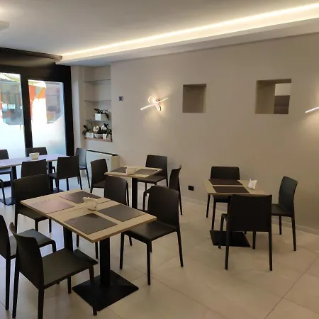 Hotel Emiliana 3*