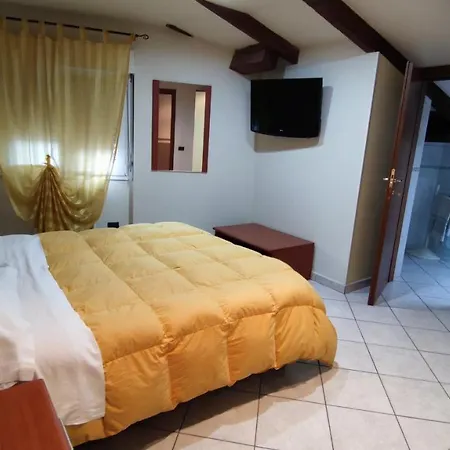 埃米利亚纳酒店 3* Villadossola