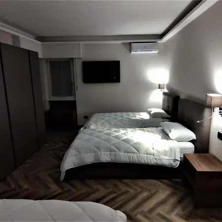 Hotel Emiliana 3*